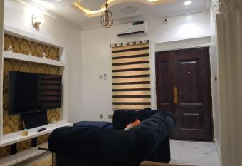 Kenora Apartment has Smoking rooms