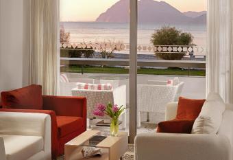 Airotel Achaia Beach allows 18 year olds to book a room