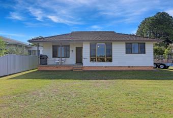 Myall Tides has Balcony rooms
