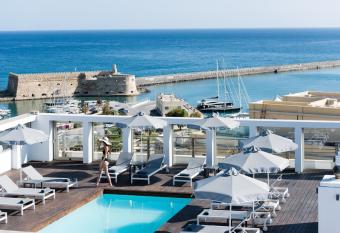 Aquila Atlantis Hotel has Balcony rooms
