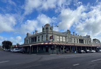 Commercial Hotel Camperdown allows 18 year olds to book a room