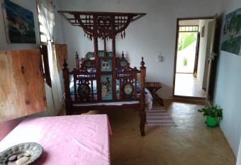 Forest House has Balcony rooms