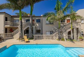 Pebble Beach has Balcony rooms