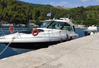 Themis IV allows 18 year olds to book a room