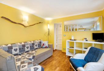 Il giardino di Belgirate has Balcony rooms