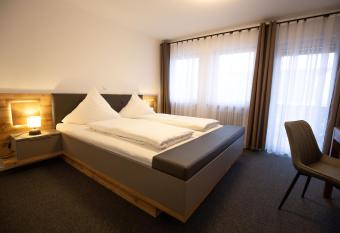 Landgasthof Sch  tzen has Balcony rooms