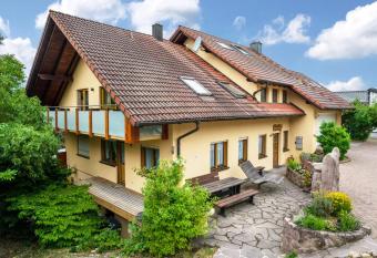 Im Rodeck Nest has Balcony rooms