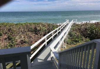 Splendid Sunrise - Four bedroom oceanfront home with outstanding Atlantic views has Balcony rooms