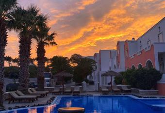 Villa Manos Hotel has Balcony rooms