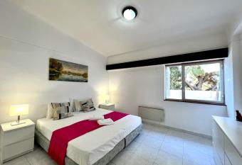 Vilamoura Blue Lagoon With Pool by Homing allows 18 year olds to book a room