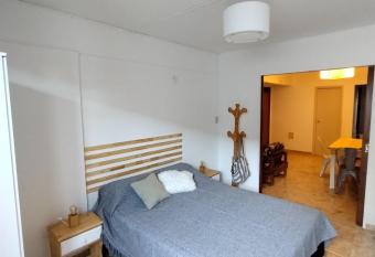 Depto renovado Zona Playa has Balcony rooms