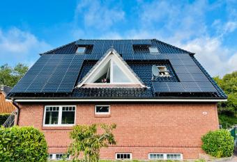 Villa Fuchsbau allows 18 year olds to book a room