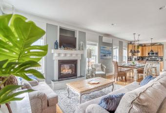 Sunset Beach Manor has Balcony rooms