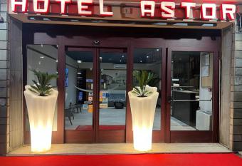 Hotel Astor allows 18 year olds to book a room