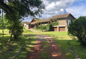 Colibr   de la Quebrada allows 18 year olds to book a room