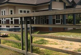 D Rhu Homestay allows 18 year olds to book a room