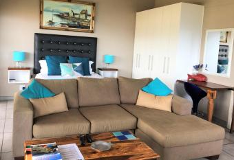 Wilderness Ocean View Cottage 1 allows 18 year olds to book a room