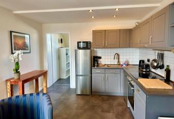 Geschmackvolle Ferienwohnung in Markkleeberg has Balcony rooms