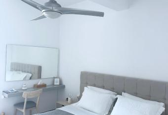 La Main Street suite has Balcony rooms