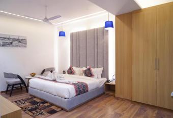 Hotel Luxurio by Shree Hari Hotels allows 18 year olds to book a room