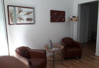 Grand appartement T3, hyper-centre has Balcony rooms