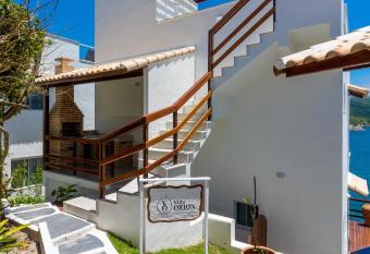 Villa Orion allows 18 year olds to book a room