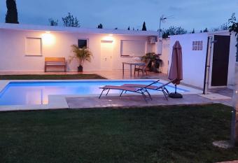 Casa rural allows 18 year olds to book a room