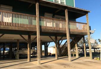Lake Breeze Fish Camp has Balcony rooms