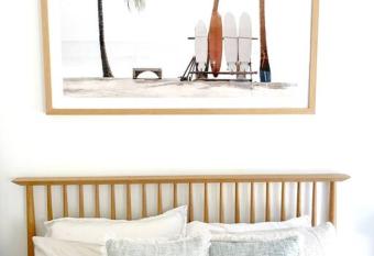 Friday Hut Studio allows 18 year olds to book a room