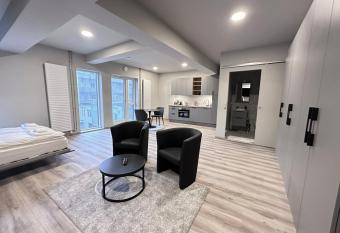 HH Apartments allows 18 year olds to book a room