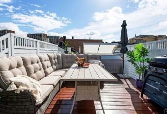 Live on the roof of Oslo city center has Balcony rooms
