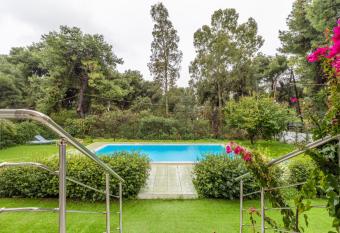 Marvelous, Secluded Villa w/ 3 BR , Pool & Garden, Kavos has Balcony rooms