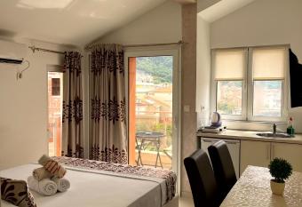 Pearl Apartments allows 18 year olds to book a room