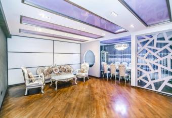 VIP Panoramic Mc Donalds 5 STARS has Smoking/Balcony rooms