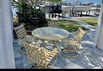 Cheerful home with one bedroom has Balcony rooms