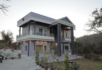 Luxury Villa in Udaipur @Amohaa Villa has Smoking/Balcony rooms