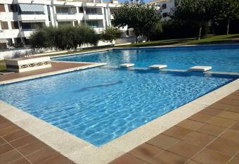 Beach apartment con terraza y piscina has Balcony rooms