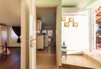 bougainvillea house 2 has Balcony rooms