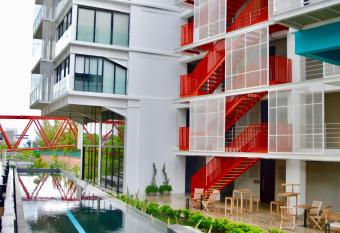 Cozy Stays Cayala Apartments 602 has Balcony rooms