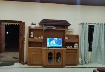 27 mount bliss villa allows 18 year olds to book a room