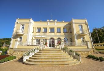 Vila Palas has Balcony rooms
