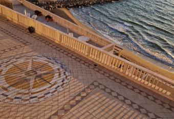 b&b Il paradiso sul mare di Lorenzo allows 18 year olds to book a room