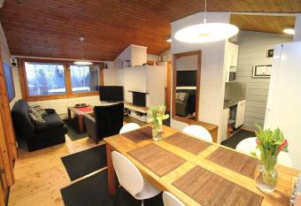 Lomariihi 1 has Balcony rooms