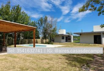 Aires Casas de campo has Balcony rooms