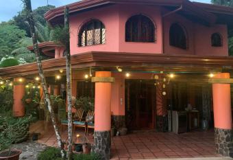 Casa Papaya has Balcony rooms