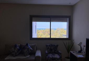 Le Joyau Cosy Home has Balcony rooms