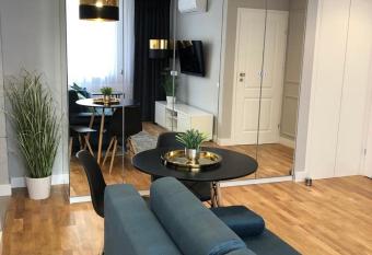 COMFORT GRA  Y  SKIEGO 7A has Balcony rooms