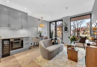 Ny 2 roms i Sommerrokvartalet! has Balcony rooms