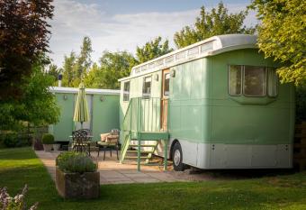 The Showman s Waggon allows 18 year olds to book a room