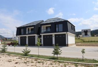 LUX Apartmani Vla  i  ka   arolija has Balcony rooms